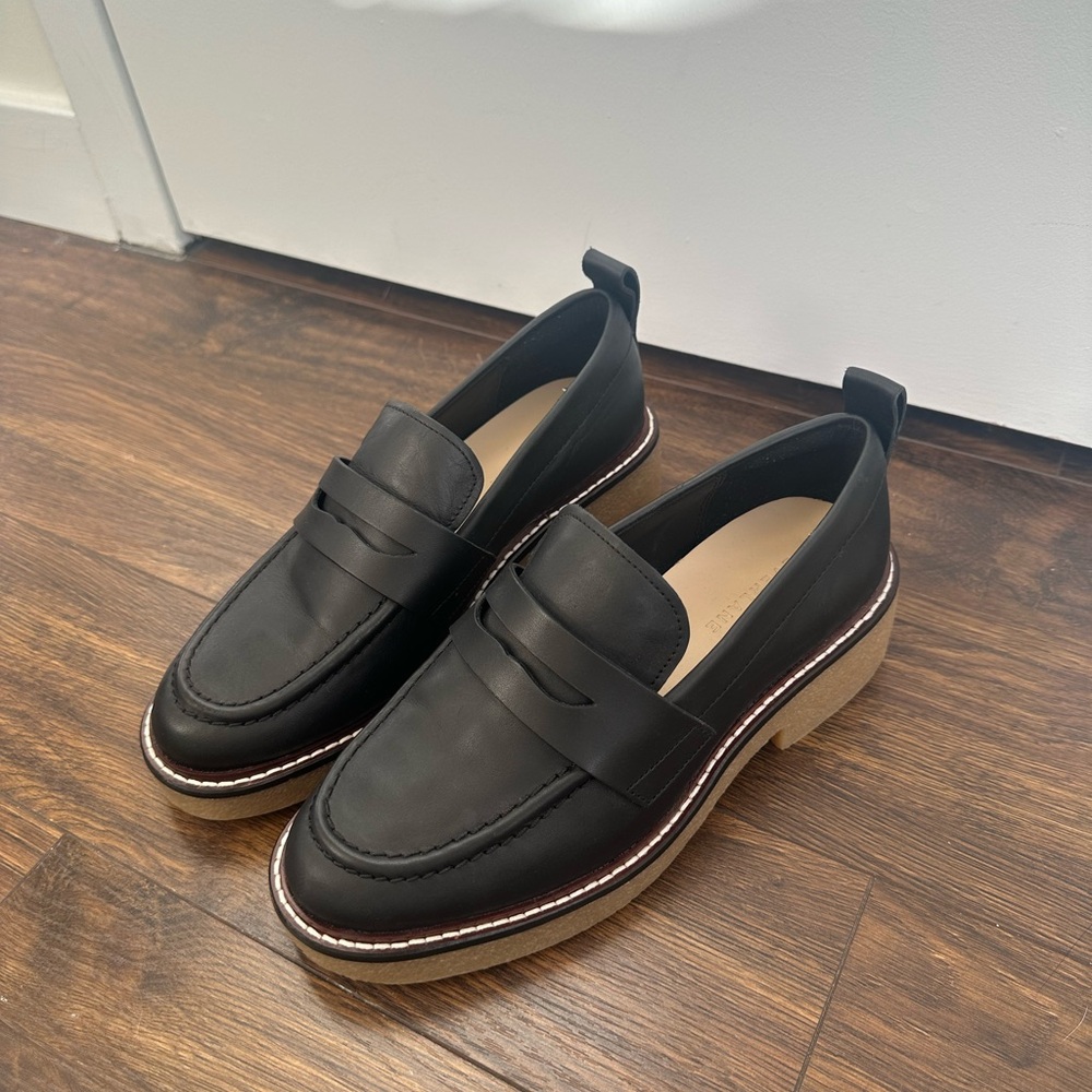 SALE: NWOB- Everlane Gum Sole Penny Loafer